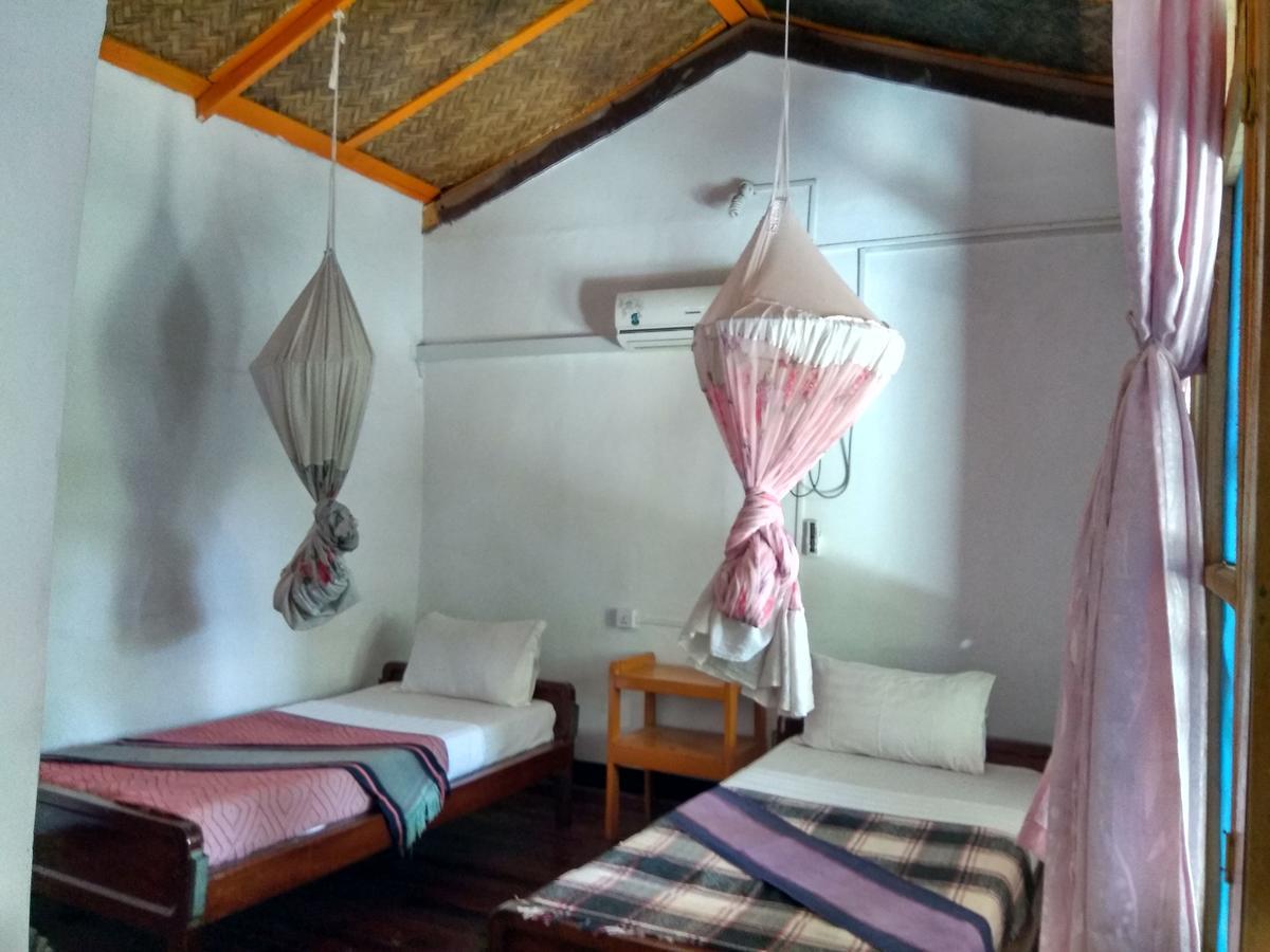 Prince Hotell Mrauk-oo Exteriör bild
