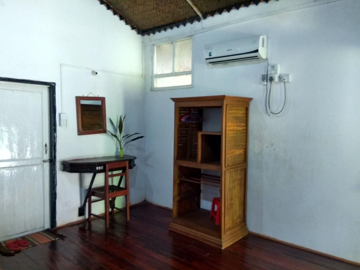 Prince Hotell Mrauk-oo Exteriör bild